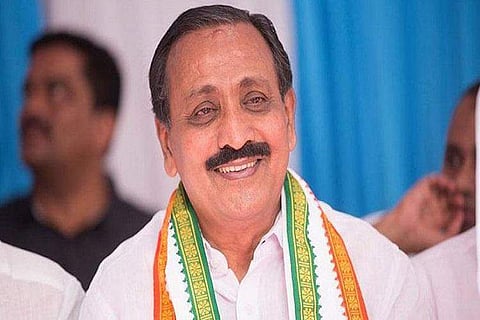 എംകെ രാഘവന് ജാഗ്രത കുറവുണ്ടായി; കോഴ ആരോപണം കോണ്‍ഗ്രസ് അന്വേഷിക്കും