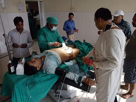 വോട്ടെടുപ്പിനെടെ പോളിങ് ഉദ്യോഗസ്ഥന് വെടിയേറ്റു: ഡ്യൂട്ടിക്കിടെ വനിതാ ഓഫിസര്‍ മരിച്ചു