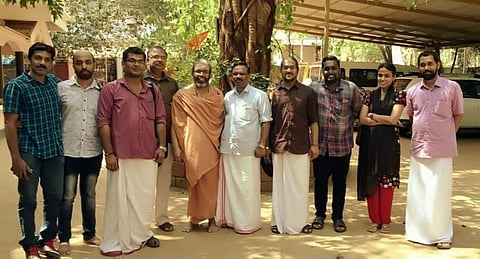 ചിദാനന്ദപുരിയുടെ മധ്യസ്ഥതയില്‍ ചര്‍ച്ച ; സംഘപരിവാറിലെ തര്‍ക്കത്തില്‍ വെടിനിര്‍ത്തല്‍ ; ശബരിമലയില്‍ ഇനി വിഴുപ്പലക്കലില്ല