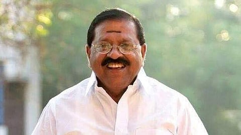 റീപോളിങ്ങിനിടെ വോട്ട് ചോദിച്ചു; രാജ്‌മോഹന്‍ ഉണ്ണിത്താന് എതിരെ എല്‍ഡിഎഫ് പരാതി
