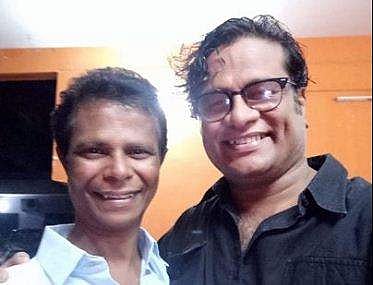 ഇന്ദ്രന്‍സിനെ പറ്റി പരസ്യമായി രണ്ട് നല്ല വാക്ക് പറയാന്‍ ഇനിയും നേരം കിട്ടിയില്ലെ; സൂപ്പര്‍ താരങ്ങളെ വിമര്‍ശിച്ച് ഹരീഷ് പേരടി