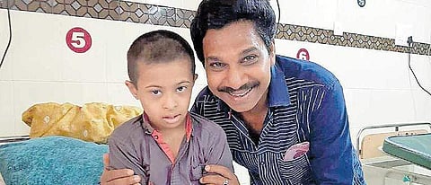 'മൂസക്കായി എന്താ പാത്തൂനെ കൂട്ടാഞ്ഞത്?' ; ആശുപത്രിയില്‍ കാണാനെത്തിയ താരത്തോട് കുഞ്ഞ് ആരാധകന്‍