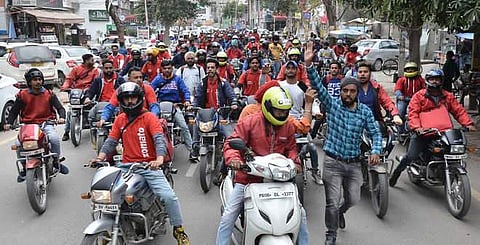 ബീഫും പോര്‍ക്കും വിതരണം ചെയ്യില്ല; സൊമാറ്റോക്കെതിരെ ജീവനക്കാര്‍ സമരത്തിലേക്ക്; വിവാദം