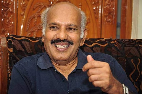 എഴുത്തുകാരനും വായനക്കാരനുമിടയിലെ എഡിറ്റര്‍: സേതു എഴുതുന്നു 