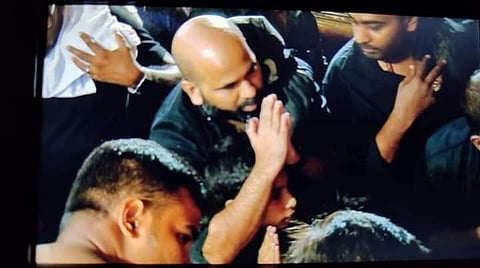 'സ്വാമിയേ ശരണമയ്യപ്പാ'; ഇരുമുടിക്കെട്ടുമായി ബിനോയ് കോടിയേരി ദര്‍ശനത്തിനായി ശബരിമലയില്‍  