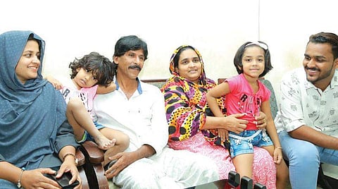 യുഎഇ യാത്രയ്ക്കൊരുങ്ങി നൗഷാദും കുടുംബവും; പുതിയ കട തിങ്കളാഴ്ച മുതൽ 