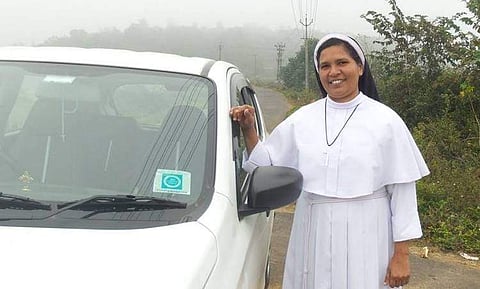സിസ്റ്റര്‍ ലൂസി കളപ്പുരക്കലിനെ മഠത്തില്‍ പൂട്ടിയിട്ടു;പരാതി