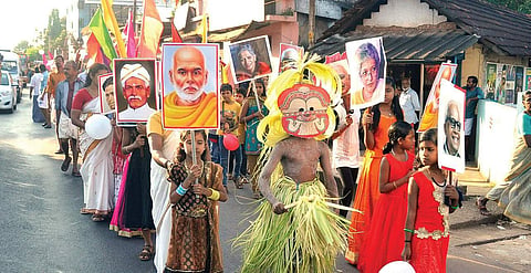 മതേതര ശ്രീകൃഷ്ണജയന്തി സ്വമേധയാ ഉപേക്ഷിച്ച് ഓടേണ്ടി വന്നു; കുളിപ്പിച്ച് കുളിപ്പിച്ച് കുട്ടിയില്ലാണ്ടായി എന്ന അവസ്ഥ; പരിഹാസവുമായി കെ സുരേന്ദ്രന്‍