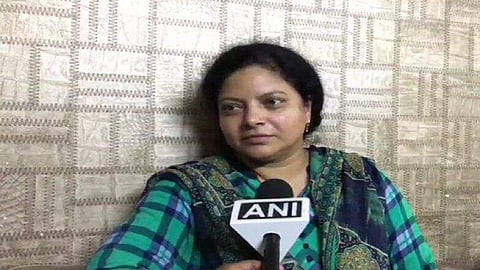 'ഞങ്ങള്‍ ഭയപ്പെട്ട് കഴിയുകയാണ്, എന്റെ മക്കളുടെ സുരക്ഷ ഉറപ്പാക്കൂ'; ബുലന്ദ്ഷഹറില്‍ കൊല്ലപ്പെട്ട പൊലീസ് ഉദ്യോഗസ്ഥന്റെ ഭാര്യ