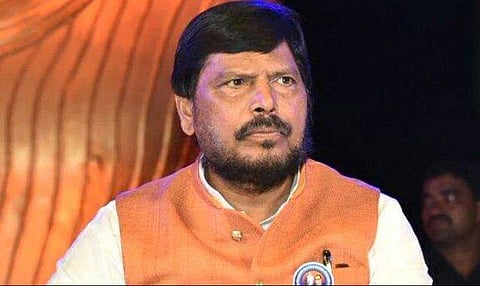 'എതിര്‍പ്പുള്ളവര്‍ പാകിസ്ഥാനിലേക്ക് പോവണം', ആര്‍ട്ടിക്കിള്‍ 370 റദ്ദാക്കിയതിനെ എതിര്‍ക്കുന്നവര്‍ക്കെതിരെ കേന്ദ്ര മന്ത്രി