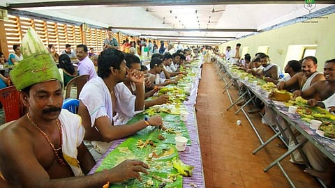 കനത്ത മഴ: പമ്പയിൽ ജലനിരപ്പ് ഉ​യ​ർ​ന്നു, നാളത്തെ ആ​റന്മുള വ​ള്ള​സ​ദ്യ മാ​റ്റി​വ​ച്ചു 