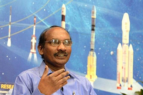 'തമിഴന്‍ എന്ന നിലയില്‍ എന്ത് തോന്നുന്നു'; ചോദ്യത്തിന് മാസ് മറുപടി നല്‍കി കെ ശിവന്‍; കൈയടി
