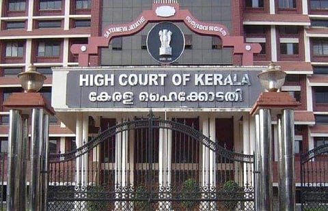 പ്ലാസ്റ്റിക് ഉത്പന്നങ്ങള്‍ പിടിച്ചെടുത്ത് നശിപ്പിക്കണം; സമയപരിധി നിശ്ചയിക്കണമെന്ന് ഹൈക്കോടതി