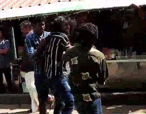 കൊച്ചിയില്‍ കഞ്ചാവ് ലഹരിയില്‍ യുവാക്കളുടെ അഴിഞ്ഞാട്ടം; കത്തി കാട്ടി ഭീഷണി, അറസ്റ്റ്