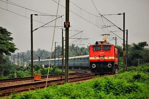 കേരളത്തിലോടുന്ന ഒമ്പത് പാസഞ്ചറുകള്‍ എക്‌സ്പ്രസ് ട്രെയിനുകളാക്കും ; 5 ജോഡി തീവണ്ടികള്‍ റദ്ദാക്കും ; കേരള എക്‌സ്പ്രസ് സമയം മാറും