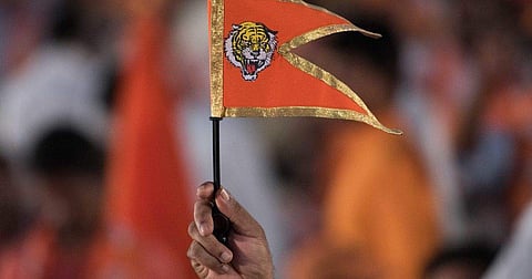 മറ്റു സംസ്ഥാനങ്ങള്‍ പാകിസ്ഥാനില്‍ അല്ല; ബിജെപിയുടെ ബിഹാറിലെ സൗജന്യ കോവിഡ് വാക്‌സിന്‍ വാഗ്ദാനത്തിന് എതിരെ ശിവസേന
