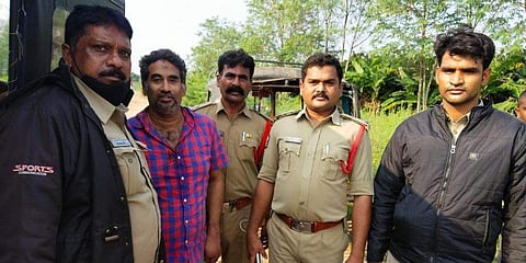 രോഗികള്‍ എന്ന വ്യാജേന ബുര്‍ഖ ധരിച്ചെത്തി, തട്ടിക്കൊണ്ടുപോയി 24 മണിക്കൂറിനകം ഡോക്ടറെ മോചിപ്പിച്ചു; പ്രതികളെ പിടികൂടിയത് 'സിനിമാ സ്റ്റെലില്‍'