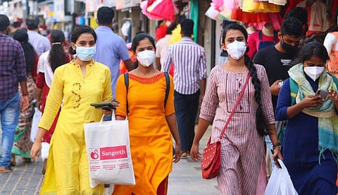 എറണാകുളത്ത് ഇന്ന് 1250പേര്‍ക്ക് കോവിഡ്; കോഴിക്കോട് 1149: ജില്ല തിരിച്ചുള്ള കണക്ക്