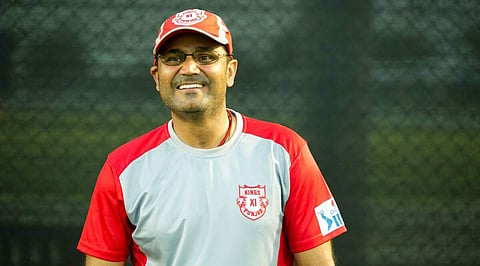 സര്‍ക്കാര്‍ ജോലിയാണെന്നാണ് ചെന്നൈ ബാറ്റ്‌സ്മാന്മാരുടെ വിചാരം, വീണ്ടും പരിഹസിച്ച് സെവാഗ്