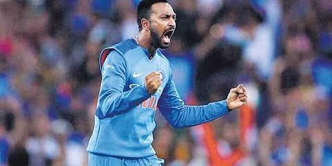കണക്കില്‍പ്പെടാത്ത സ്വര്‍ണം?; മുംബൈ ഇന്ത്യന്‍സ് ഓള്‍ റൗണ്ടര്‍ ക്രുനാല്‍ പാണ്ഡ്യയെ വിമാനത്താവളത്തില്‍ തടഞ്ഞു