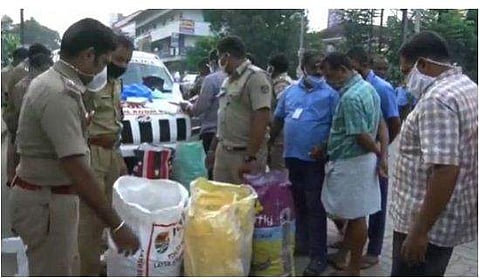 അങ്കമാലിയില്‍ വൻ കഞ്ചാവ് വേട്ട; കാറിൽ കടത്താൻ ശ്രമിച്ച 100 കിലോ കഞ്ചാവ് പിടികൂടി