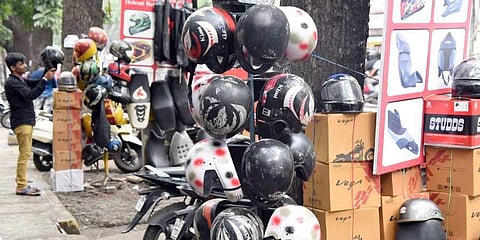 ഇനി ബിഐഎസ് നിലവാരമുള്ള ഹെല്‍മറ്റ് നിര്‍ബന്ധം, ജൂണ്‍ 1 മുതല്‍ പ്രാബല്യത്തില്‍ 