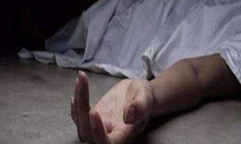 നവവരന്‍ വിഷവാതകം ശ്വസിച്ച് മരിച്ചനിലയില്‍/പ്രതീകാത്മക ചിത്രം