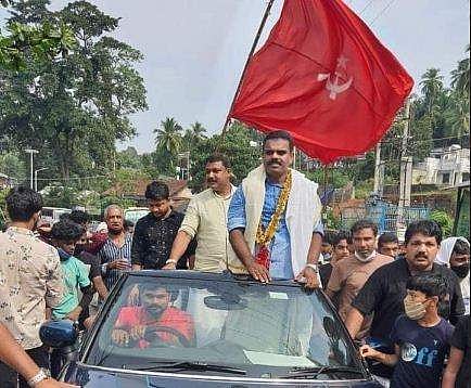 മിനി കൂപ്പറില്‍ കാരാട്ട് ഫൈസലിന്റെ റാലി/ ഫയൽ ചിത്രം