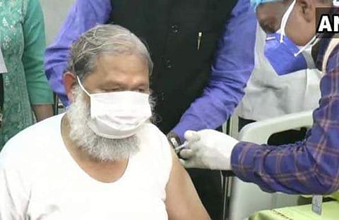 പരീക്ഷണ വാക്‌സിന്‍ കുത്തിവച്ച ഹരിയാന ആരോഗ്യമന്ത്രിക്കു കോവിഡ് 