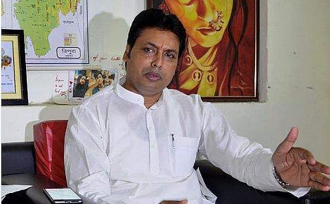 '13 ന് ഉച്ചയ്ക്ക് രണ്ടിന് അസ്താബാല്‍ മൈതാനത്ത് ഞാനുണ്ടാകും' ; വിമതരെ ഒതുക്കാന്‍ 'റഫറണ്ട'വുമായി മുഖ്യമന്ത്രി