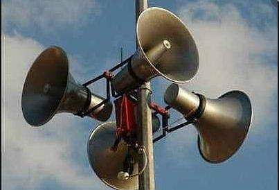 ക്ഷേത്രത്തില്‍ ഉച്ചത്തില്‍ പാട്ടു വയ്ക്കുന്നത് പരാതിപ്പെട്ടു; നാട്ടുകാർ ഭീഷണിപ്പെടുത്തുന്നതായി യുവാവ്