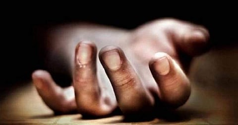 മലപ്പുറത്ത് കളിക്കുന്നതിനിടെ പന്ത്രണ്ടുകാരന്‍ കഴുത്തില്‍ കയര്‍ കുരുങ്ങി മരിച്ചു