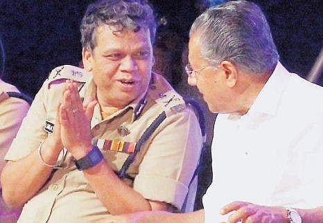 പൊലീസ് ആസ്ഥാനത്തെ രഹസ്യ വിവരങ്ങള്‍ ചോര്‍ന്നതില്‍ അന്വേഷണം വേണം; മുഖ്യമന്ത്രിയോട് അനുമതി തേടി ഡിജിപി