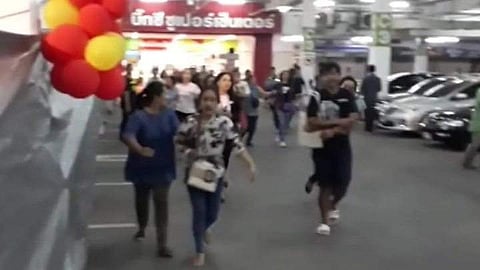 ആള്‍ക്കൂട്ടത്തിന് നേരെ നിറയൊഴിച്ച് പട്ടാളക്കാരന്‍, 17 മരണം; ആക്രമണം ഫേസ്ബുക്ക് ലൈവ് ഓണാക്കി