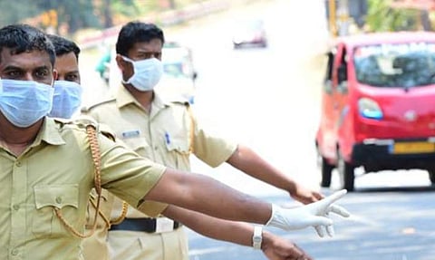 പ്രാർത്ഥനാ ചടങ്ങുകളിൽ അഞ്ചിൽ കൂടുതൽ ആളുകൾ പങ്കെടുക്കരുത്; ‍ഡിജിപിയുടെ സർക്കുലർ
