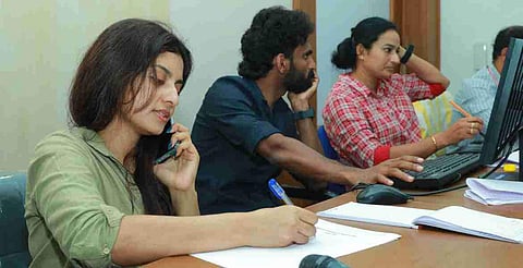 ആത്മീയ രാജന്‍ കണ്ണൂര്‍ ജില്ലാ പഞ്ചായത്തിന്റെ കോള്‍ സെന്ററില്‍/പിആര്‍ഡി