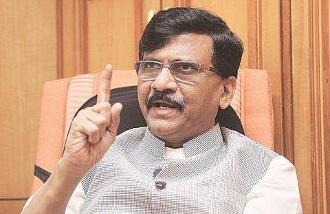 'ദീപം തെളിയിക്കാന്‍ പറഞ്ഞതിന് അവർ സ്വന്തം വീട് കത്തിക്കാതിരിക്കട്ടെ'- പ്രധാനമന്ത്രിയെ പരിഹസിച്ച് ശിവസേന എംപി