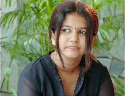 വ്യാജ അശ്ലീല വീഡിയോകളും ചിത്രങ്ങളും പ്രചരിപ്പിക്കുന്നു; പരാതിയുമായി ജൂഹി റുസ്ത​ഗി