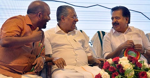 കോവിഡ് പ്രതിരോധം ചര്‍ച്ച ചെയ്യാന്‍ ബുധനാഴ്ച സര്‍വകക്ഷിയോഗം
