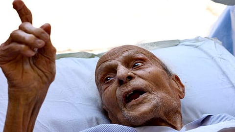 കവി ഗുൽസാർ ദേഹ്‌ലവി അന്തരിച്ചു; അന്ത്യം കോവിഡ് ഭേദമായി വീട്ടിലെത്തി ഒരാഴ്ചയ്ക്കുള്ളിൽ