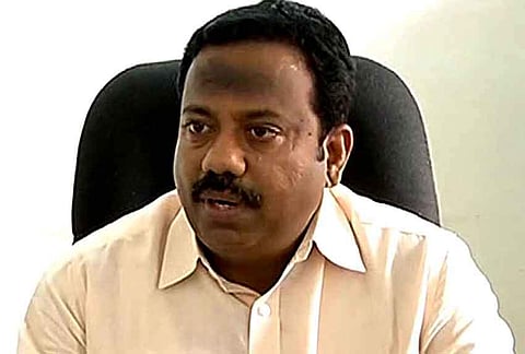 അനധികൃത സ്വത്ത് സമ്പാദന വിവാദം; സിപിഎം കളമശ്ശേരി ഏരിയ സെക്രട്ടറി സക്കീര്‍ ഹുസൈനെ സസ്‌പെന്റ് ചെയ്തു