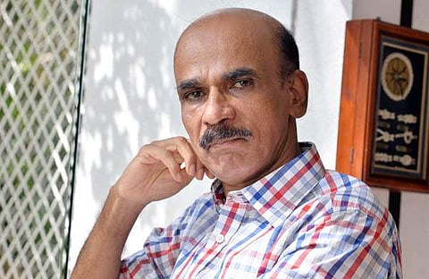 എ ഹേമചന്ദ്രന്‍/വിന്‍സെന്റ് പുളിക്കല്‍, എക്‌സ്പ്രസ്‌
