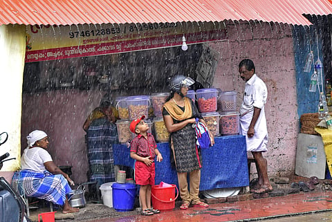 നാം വീണ്ടുമൊരു പ്രളയ സാധ്യതയുടെ മുന്നിലാണ് നില്‍ക്കുന്നത്