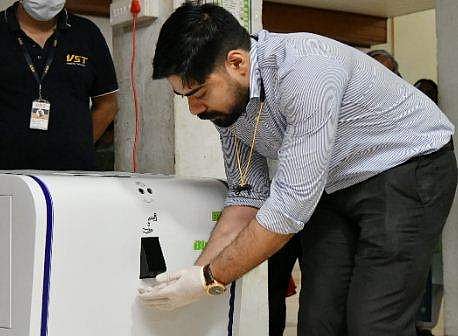മാസ്‌കുകള്‍ അണുവിമുക്തമാക്കുവാന്‍ ഇനി ആട്ടോമാറ്റിക് സംവിധാനം