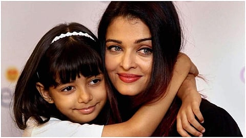 ന​ടി ഐ​ശ്വ​ര്യ റാ​യി​യെ​യും മ​ക​ളെ​യും ആ​ശു​പ​ത്രി​യി​ലേ​ക്ക് മാ​റ്റി