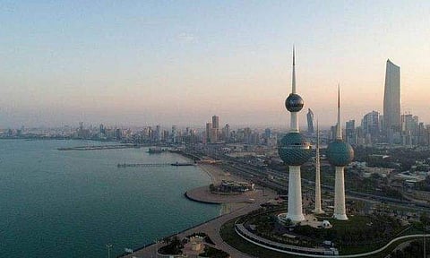 ഇന്ത്യക്കാര്‍ക്ക് കുവൈത്തില്‍ വിലക്ക് തുടരും; രാജ്യത്തേയ്ക്ക് പ്രവേശിക്കാനോ പുറത്തുപോകാനോ കഴിയില്ല