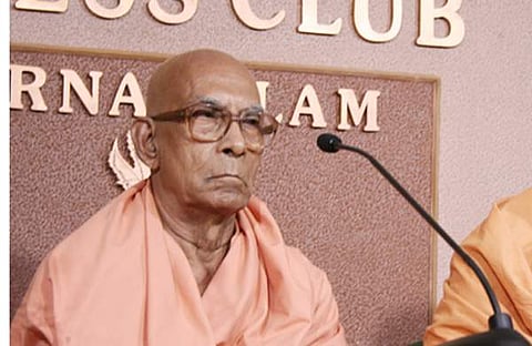 സ്വാമി പ്രകാശാനന്ദ  (ഫയല്‍)