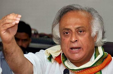  'അദാനി എയര്‍പോര്‍ട്ട്‌സ് ഓഫ് ഇന്ത്യ' ; പരിഹാസവുമായി കോണ്‍ഗ്രസ് നേതാവ്