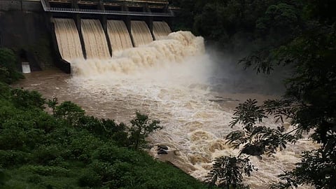 നീരൊഴുക്ക് ശക്തം, ജലനിരപ്പ് ഉയർന്നു ; കല്ലാർകുട്ടി, പാംബ്ല ഡാമുകളിലെ എല്ലാ ഷട്ടറുകളും ഉയർത്തി ; ജാ​ഗ്രതാ നിർദേശം