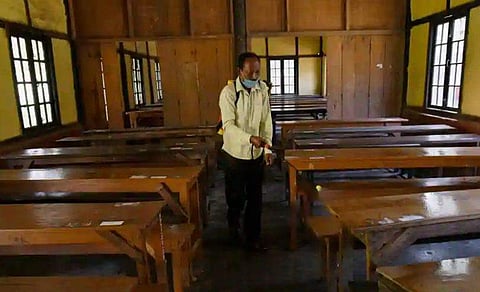 സംസ്ഥാനത്ത് സ്‌കൂള്‍ തുറക്കില്ല; മുഖ്യമന്ത്രി